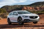 Buick Regal TourX 2017 года (NA)